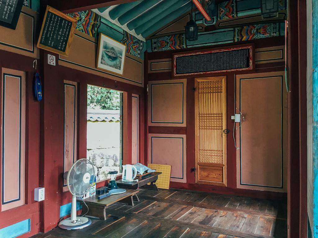 Nongamjongtaek Hotel Andong Exterior photo